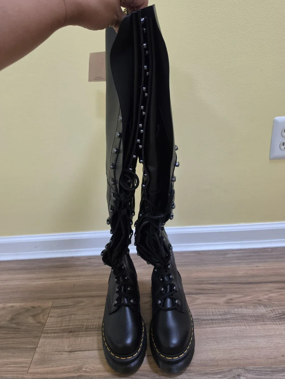 NEW DR. MARTENS AUDRICK 22-EYE EXTREME LACE KNEE HIGH PLATFORM BOTOS